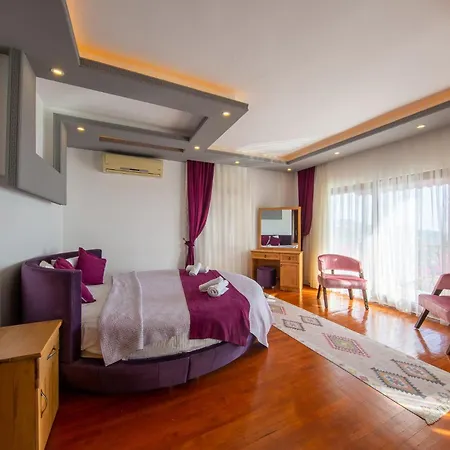 Sea View - Private Pool- 7 Min To